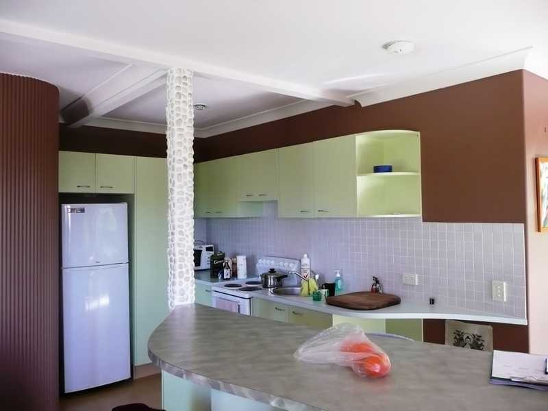 30 Hill Avenue, Burleigh Heads QLD 4220