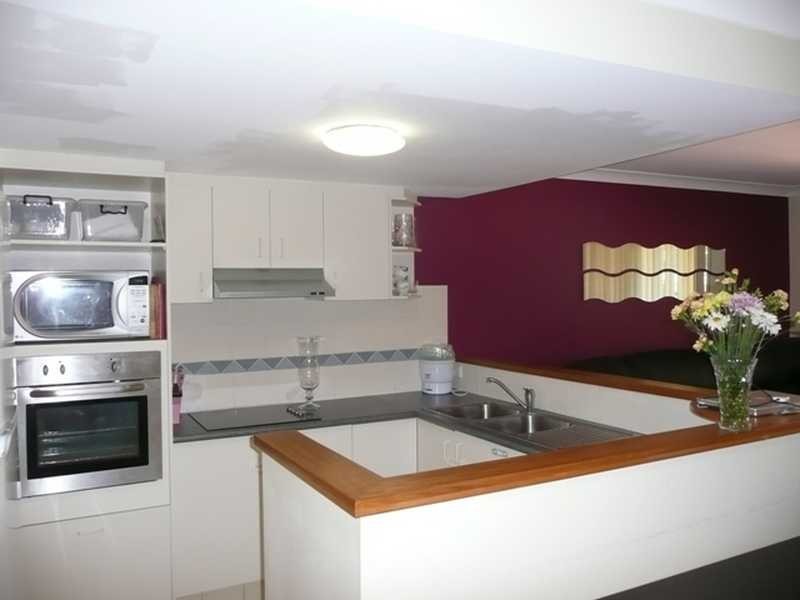 16/1 Township Drive, Burleigh Heads QLD 4220