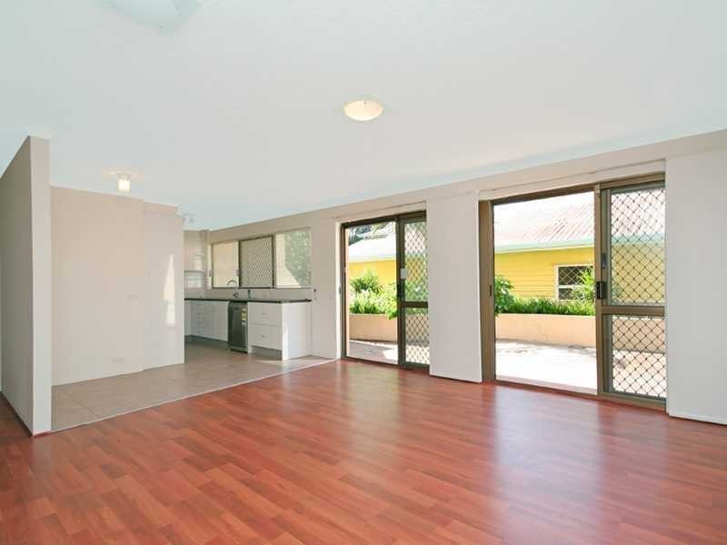1/17 Thornton Street, Surfers Paradise QLD 4217