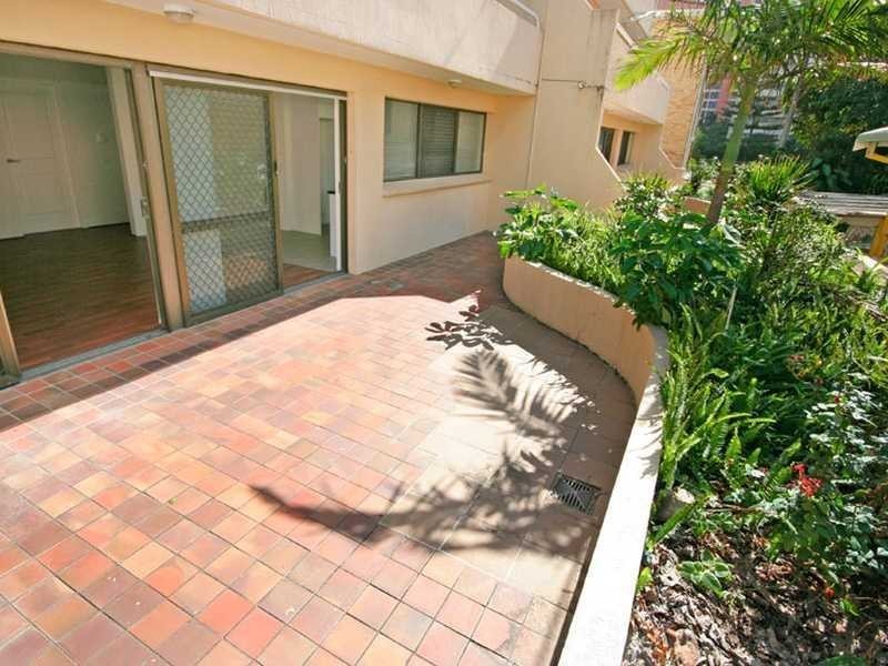 1/17 Thornton Street, Surfers Paradise QLD 4217