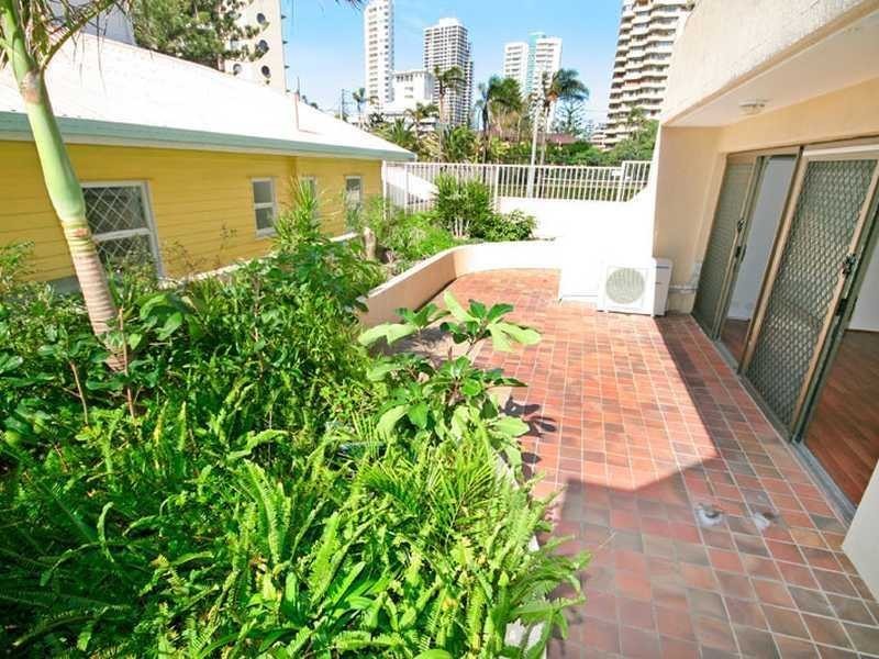 1/17 Thornton Street, Surfers Paradise QLD 4217
