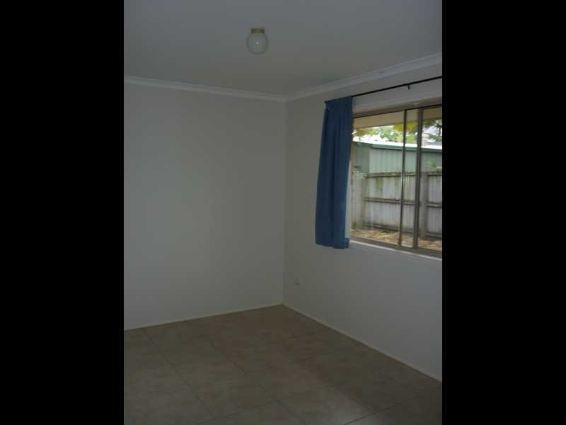 24 Southlake Drive, Varsity Lakes QLD 4227