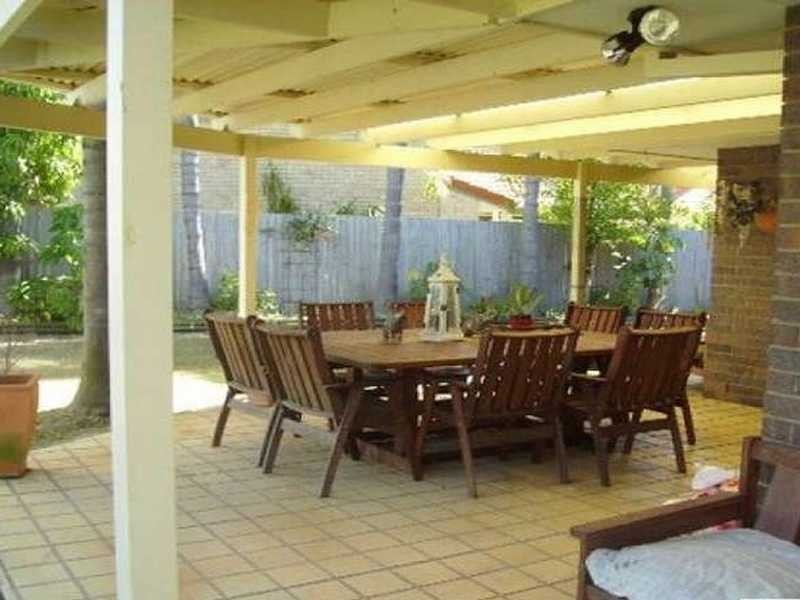 82 Cumberland Drive, Varsity Lakes QLD 4227