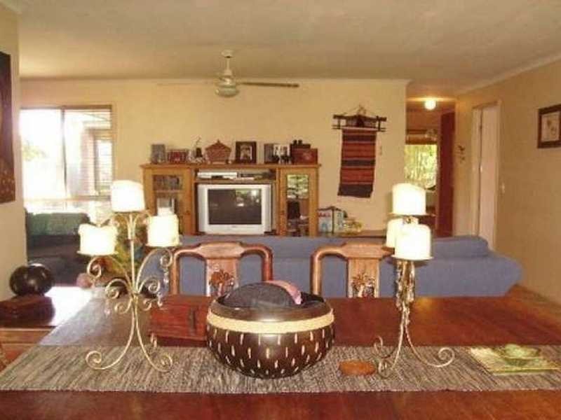 82 Cumberland Drive, Varsity Lakes QLD 4227