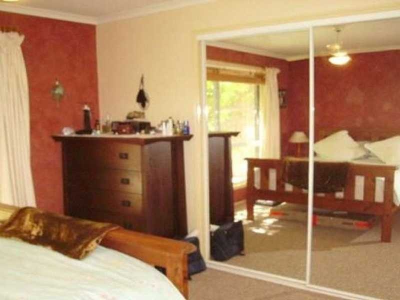 82 Cumberland Drive, Varsity Lakes QLD 4227