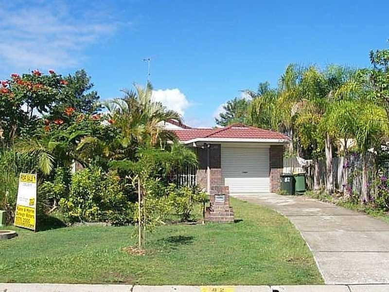 82 Cumberland Drive, Varsity Lakes QLD 4227