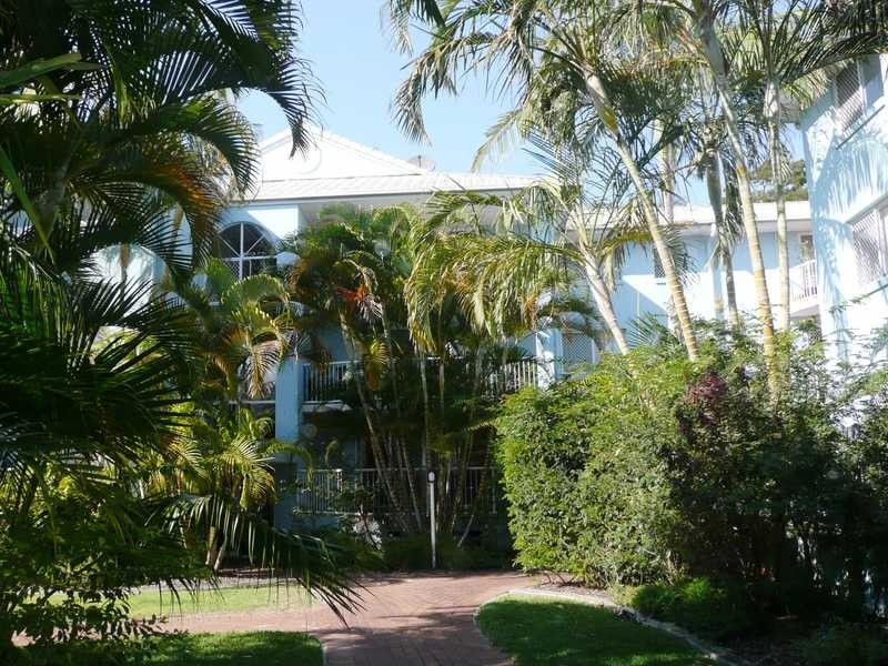 9/32 Second Avenue, Broadbeach QLD 4218