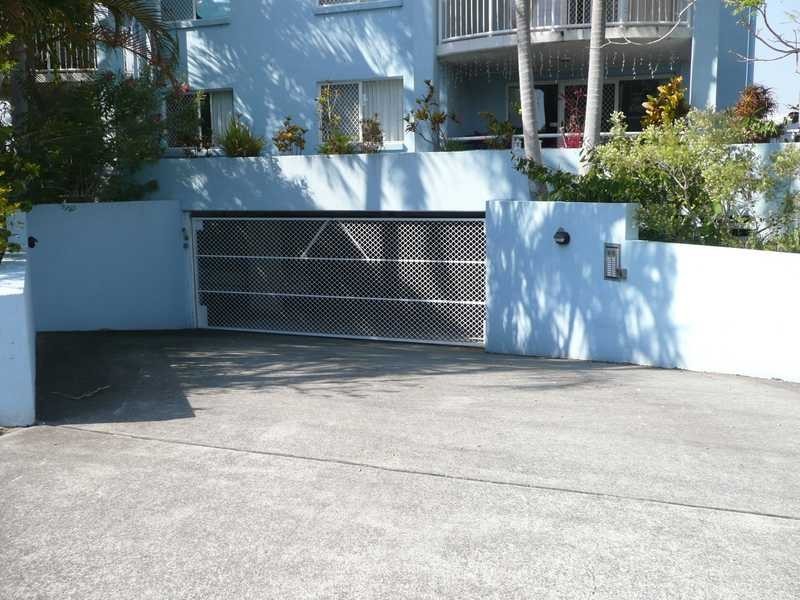 9/32 Second Avenue, Broadbeach QLD 4218