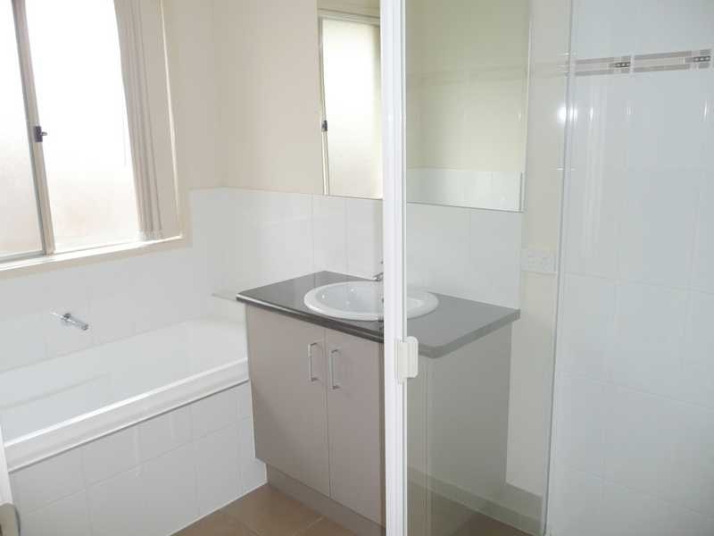 42 Runway Drive, Upper Coomera QLD 4209