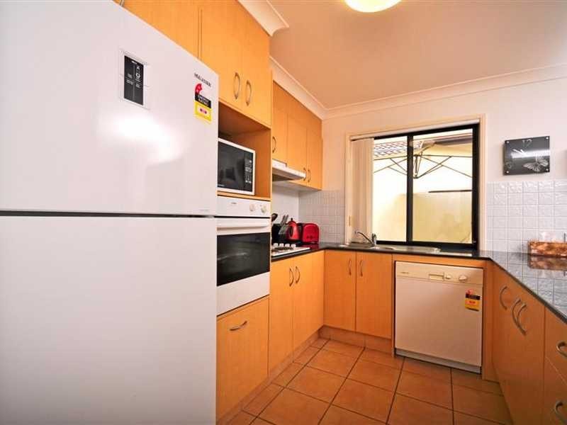 21A/64 Gilston Road, Nerang QLD 4211