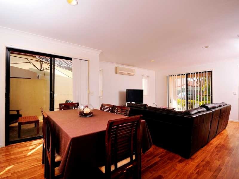 21A/64 Gilston Road, Nerang QLD 4211