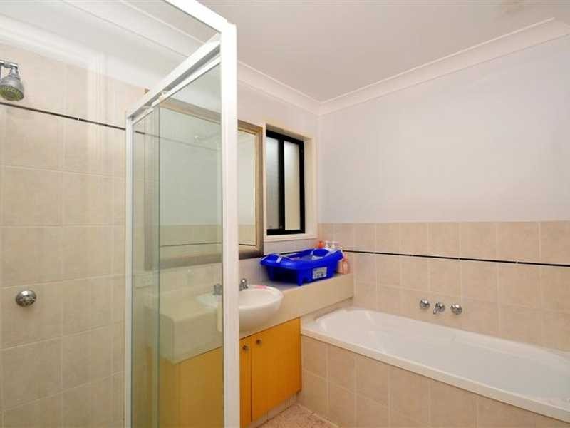 21A/64 Gilston Road, Nerang QLD 4211