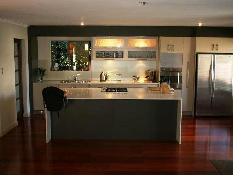 8 Aruma Ave, Burleigh Heads QLD 4220