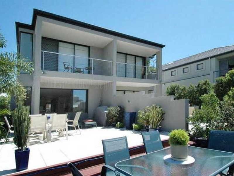 2/45 Paradise Island, Surfers Paradise QLD 4217