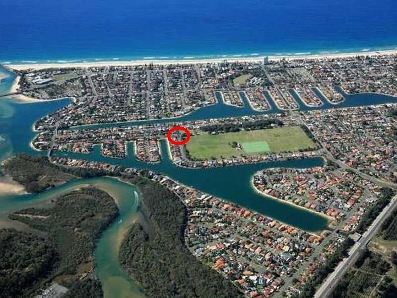 67 Mallawa Drive, Palm Beach QLD 4221