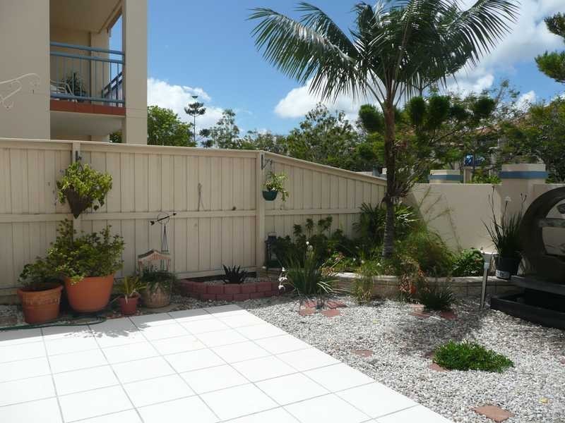 15/11 Beachcomber Court, Burleigh Waters QLD 4220