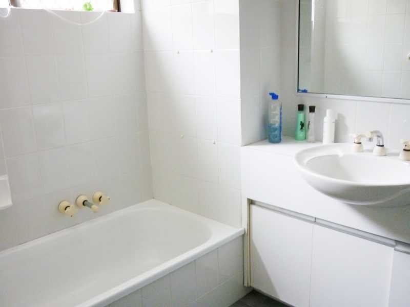 1/11 Ewart Street, Burleigh Heads QLD 4220