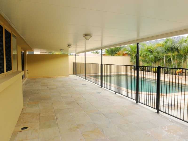 19 Tattler Way, Burleigh Waters QLD 4220