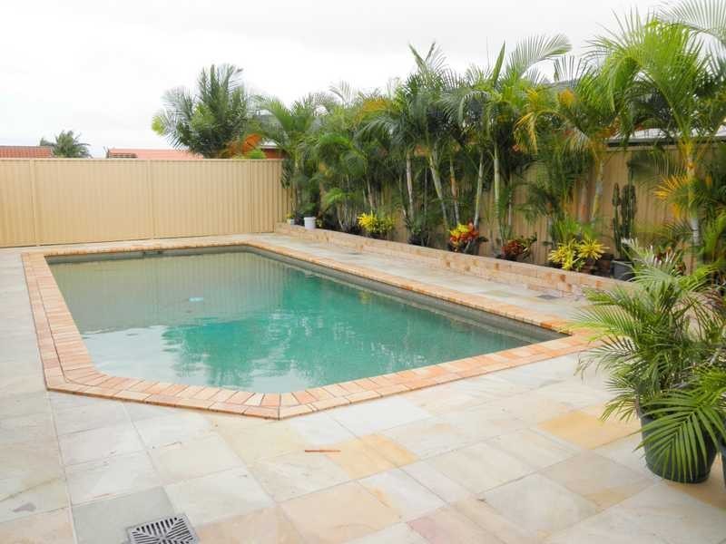 19 Tattler Way, Burleigh Waters QLD 4220