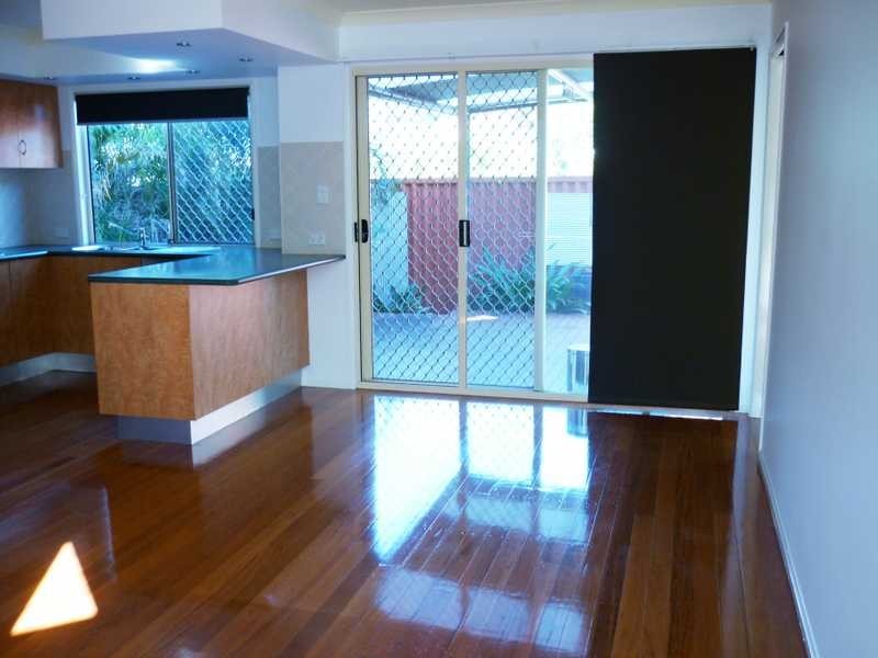 2/132 Sunshine Parade, Miami QLD 4220