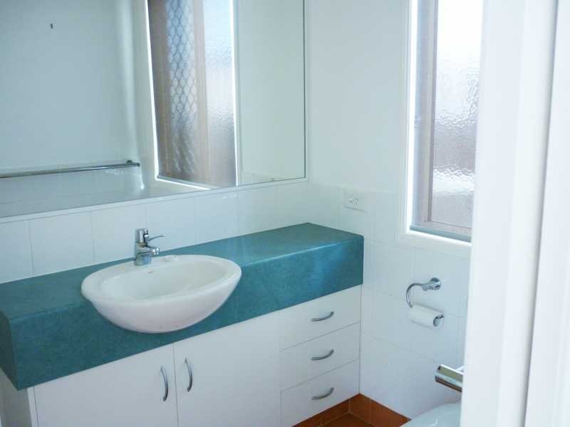 2/132 Sunshine Parade, Miami QLD 4220