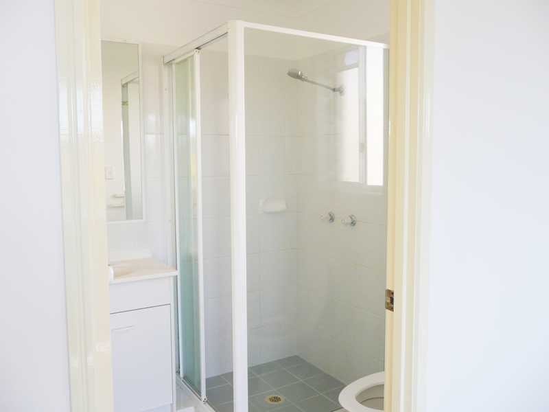 33/9 Harrier Drive, Burleigh Waters QLD 4220