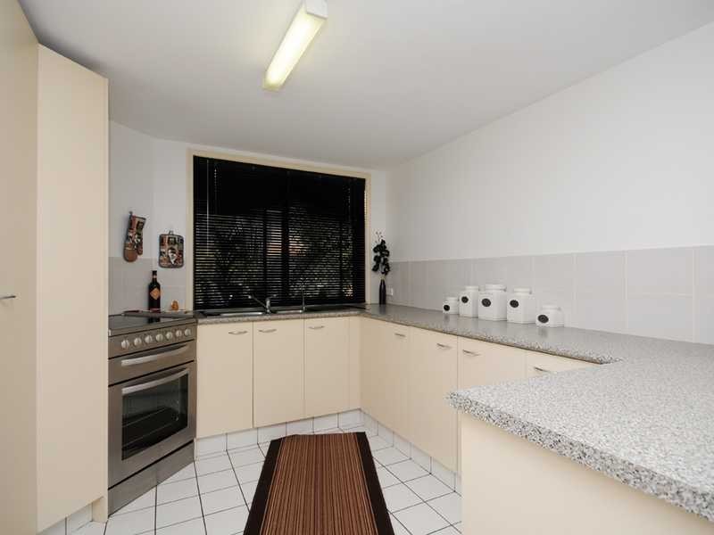 63/220 Christine Ave, Burleigh Waters QLD 4220