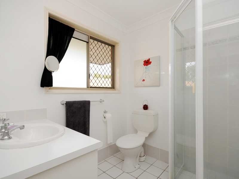 63/220 Christine Ave, Burleigh Waters QLD 4220