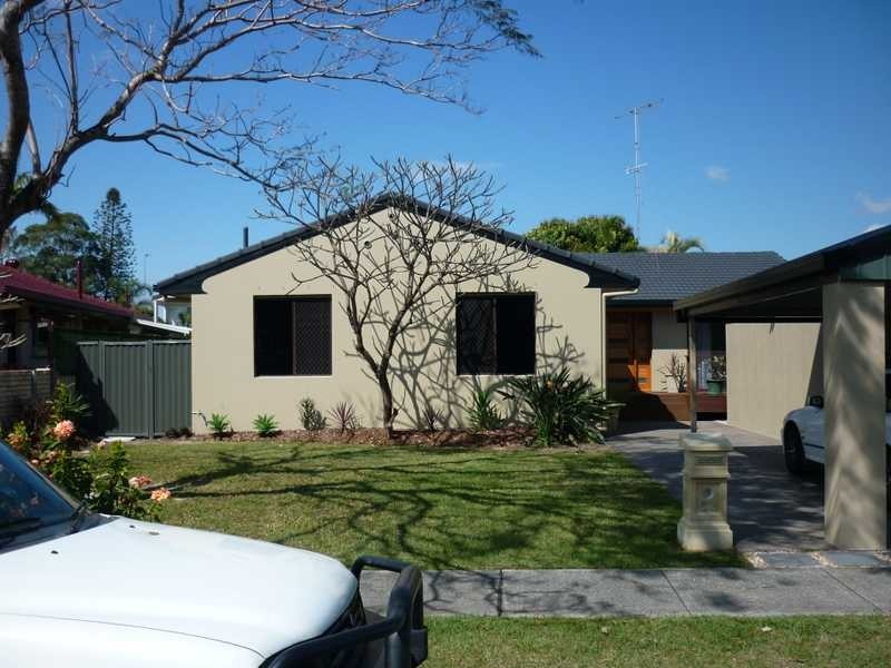 53 Arcadia Drive, Mermaid Waters QLD 4218