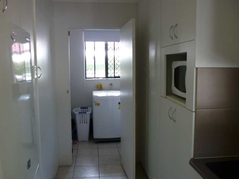 53 Arcadia Drive, Mermaid Waters QLD 4218