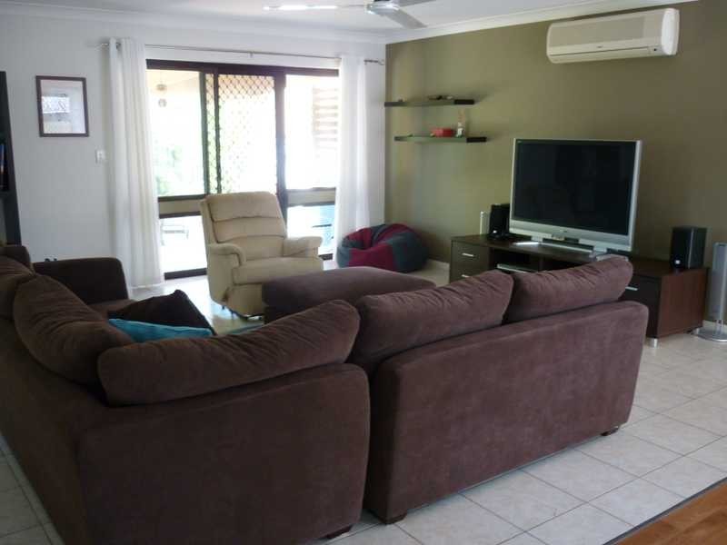 53 Arcadia Drive, Mermaid Waters QLD 4218