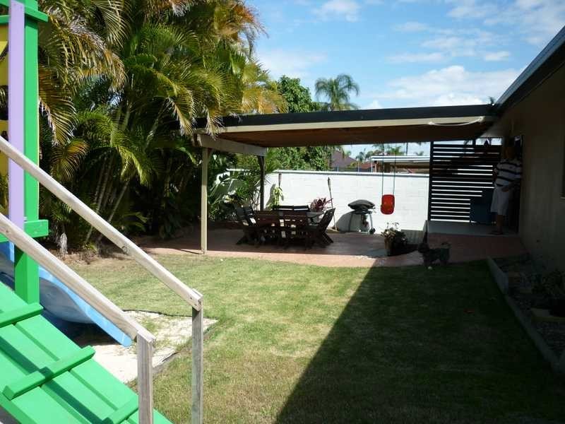 53 Arcadia Drive, Mermaid Waters QLD 4218