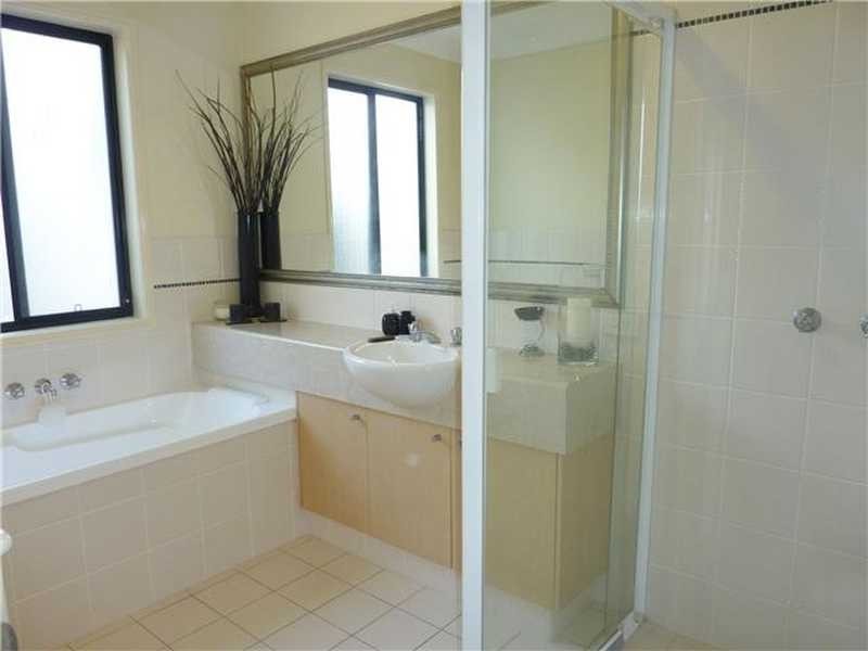 311/64 Gilston Rd, Nerang QLD 4211