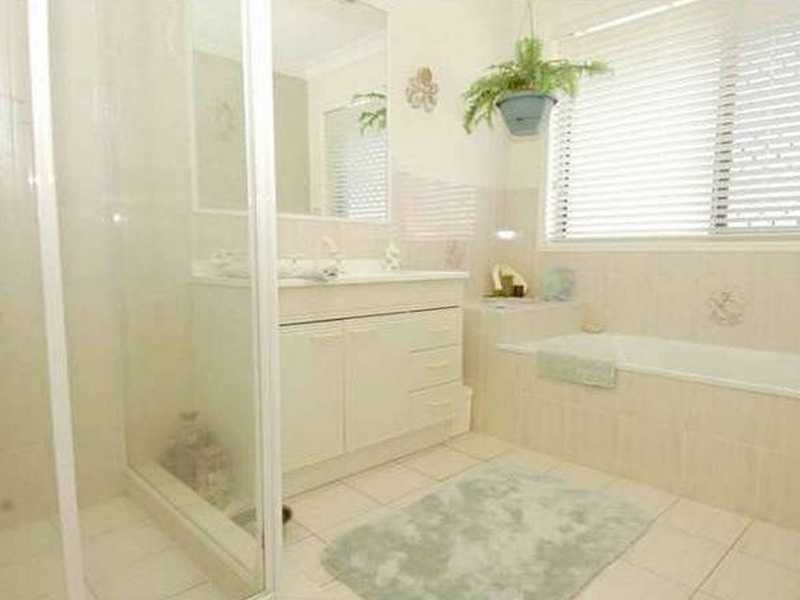 62 Kawana Court, Ashmore QLD 4214