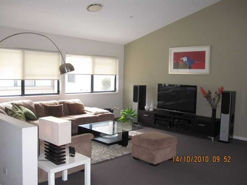 8 Northpoint Close, Robina QLD 4226