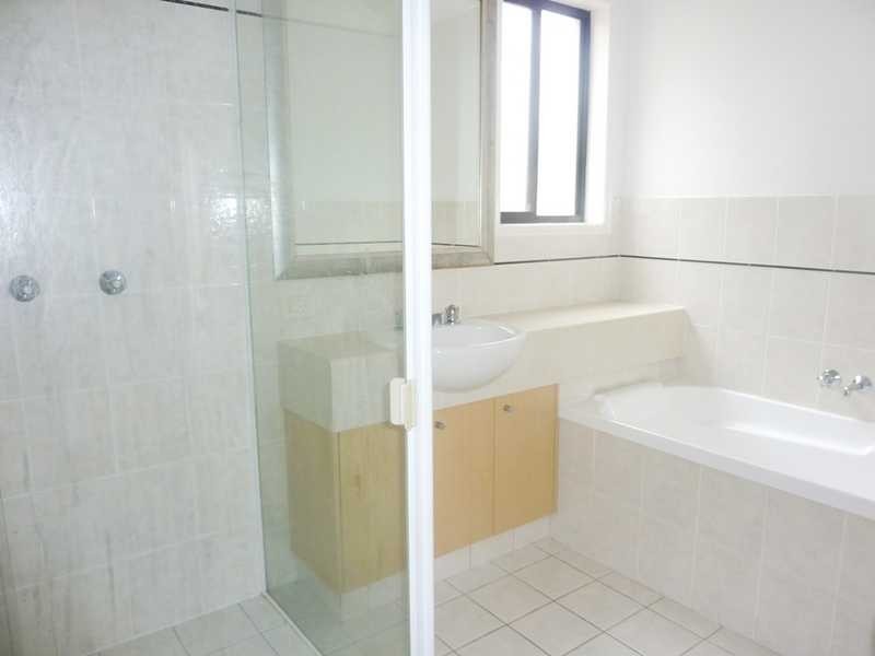 57a/64 Gilston Road, Nerang QLD 4211