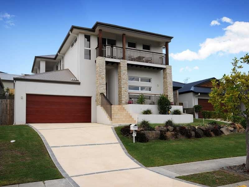 11 Frog Rock Crescent, Reedy Creek QLD 4227