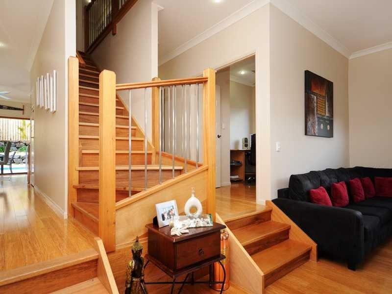 11 Frog Rock Crescent, Reedy Creek QLD 4227