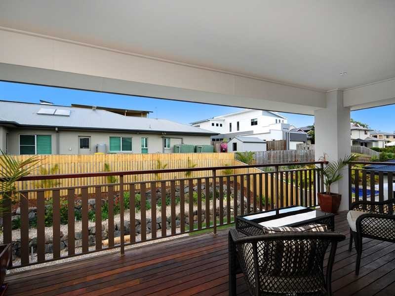 11 Frog Rock Crescent, Reedy Creek QLD 4227