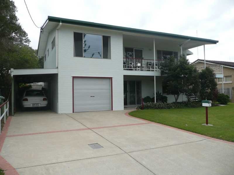 29 Awoonga Ave, Burleigh Heads QLD 4220