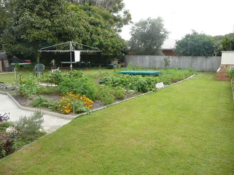 29 Awoonga Ave, Burleigh Heads QLD 4220