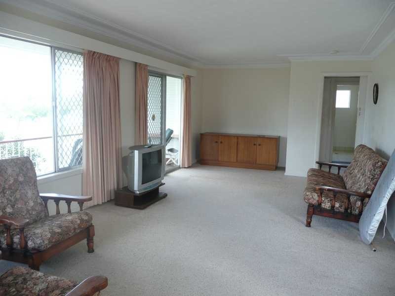 29 Awoonga Ave, Burleigh Heads QLD 4220