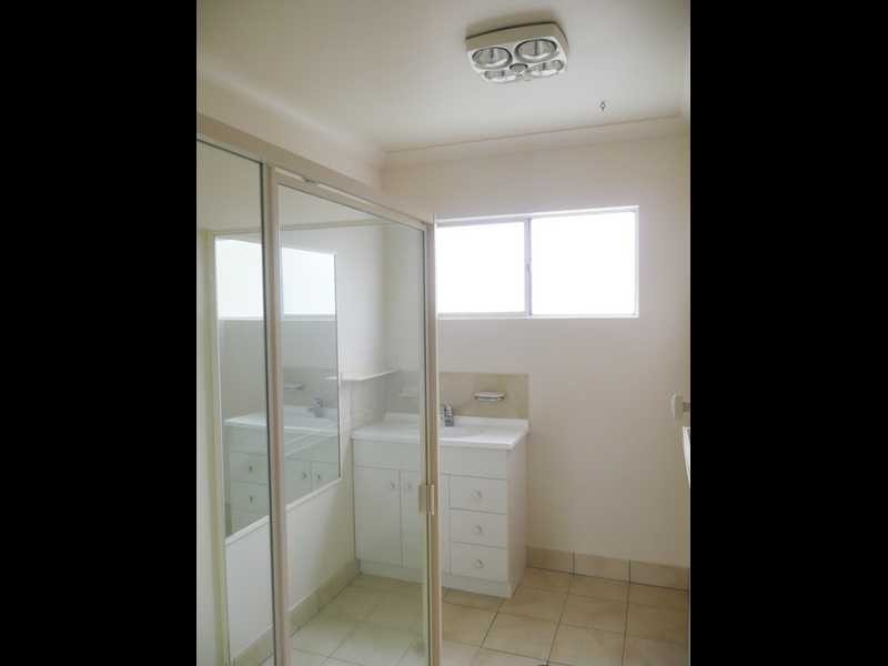 29 Awoonga Ave, Burleigh Heads QLD 4220