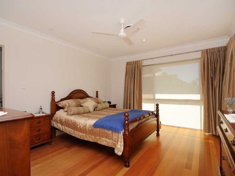 28 Barton Street, Reedy Creek QLD 4227