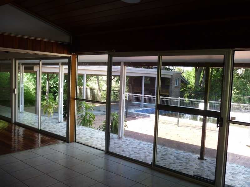 5 Bellview Crescent, Ashmore QLD 4214