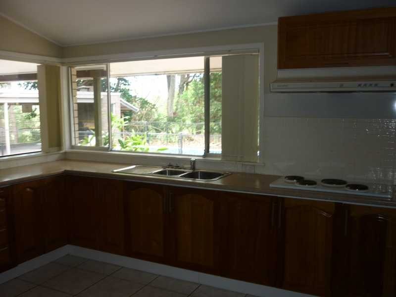 5 Bellview Crescent, Ashmore QLD 4214