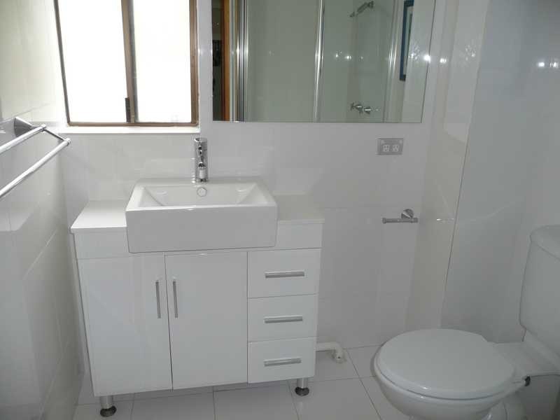 1/11 Ewart Street, Burleigh Heads QLD 4220