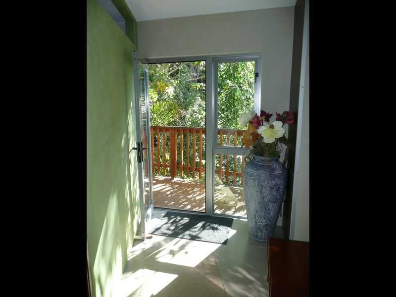 29 Mount Street, Burleigh Heads QLD 4220