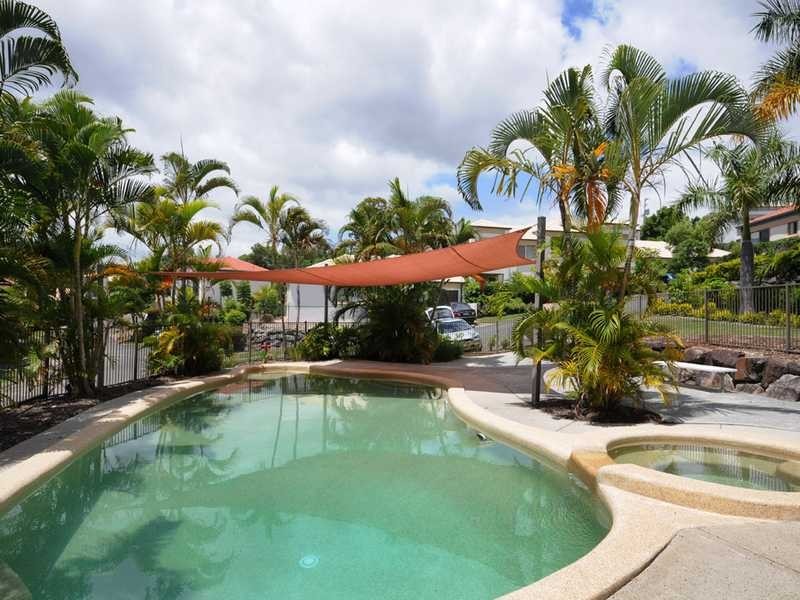4/2 Ridgevista Court, Reedy Creek QLD 4227