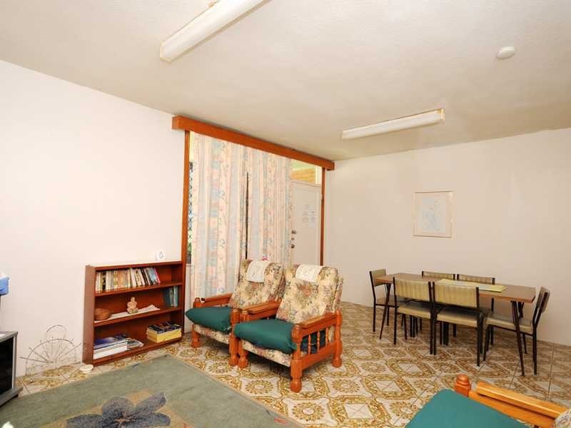 1/144 Marine Parade, Miami QLD 4220